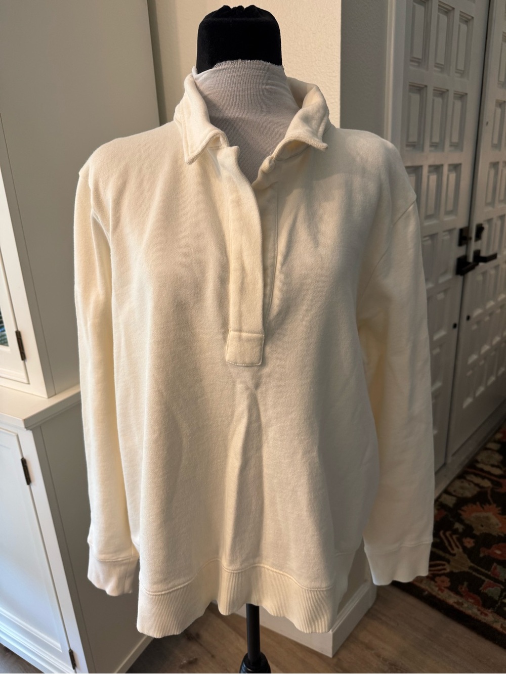 Vineyard Vines Cream Long-Sleeve Pullover Sweatshirt